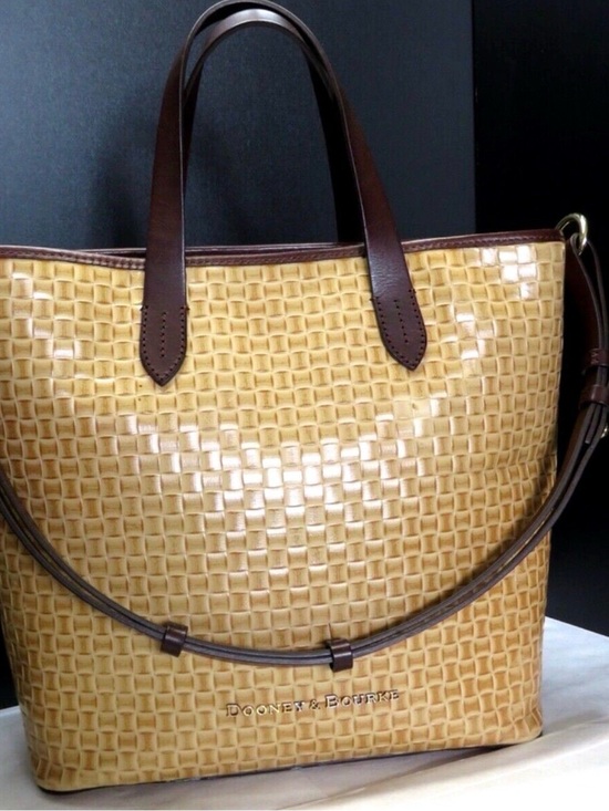 Dooney & Bourke Handbags - Dooney & Bourke Tan Woven Tote and wallet with Brown Leather Trim